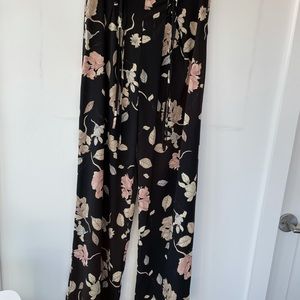 Floral flowy Lost & wander pants. Size medium